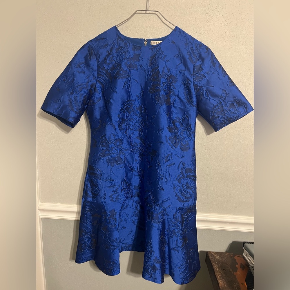 alice + olivia Esther Ruffle Hem Mini Dress‎ SIZE  2